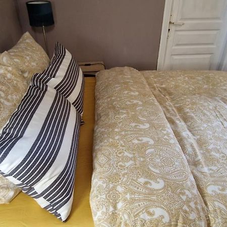 Chambre D'Hotes Abbatiale 伯奈 外观 照片